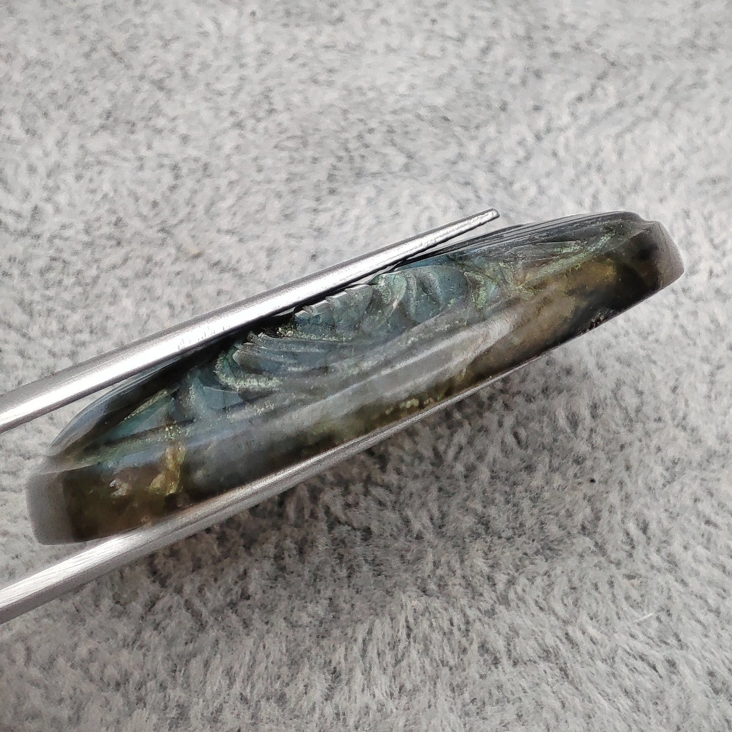 Labradorite - Intagliata a Mano