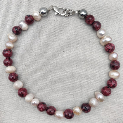 Bracciale di Perle Freshwater e Diaspro Rosso