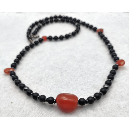 Collana di Onice, Ematite e Corniola