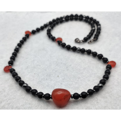 Collana di Onice, Ematite e Corniola