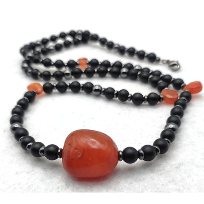 Collana di Onice, Ematite e Corniola