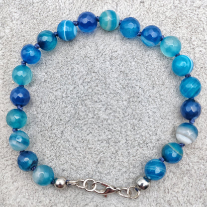 Bracciale annodato di Agata striata Blue.