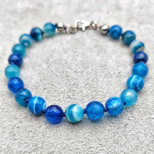 Bracciale annodato di Agata striata Blue.