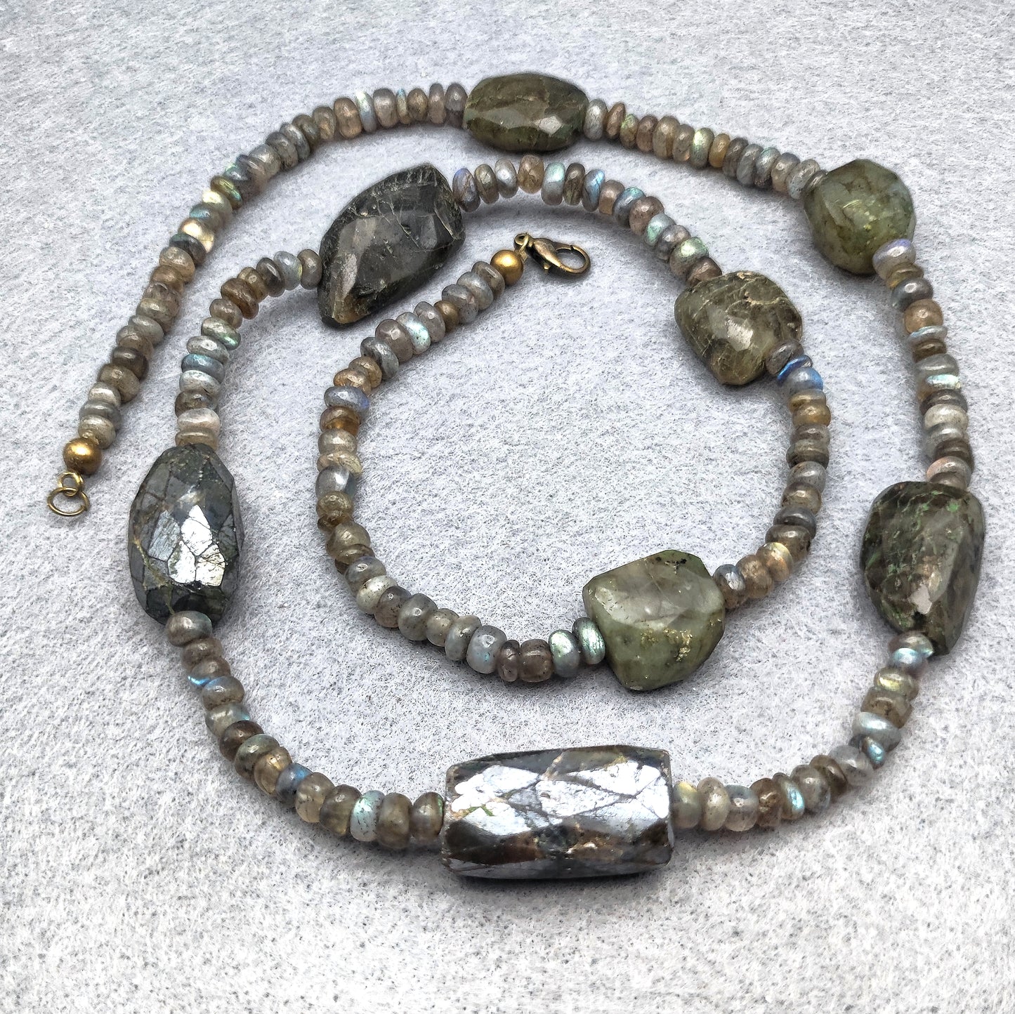 Collana di Labradorite