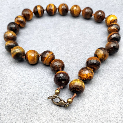 Collana annodata di Tiger Eye